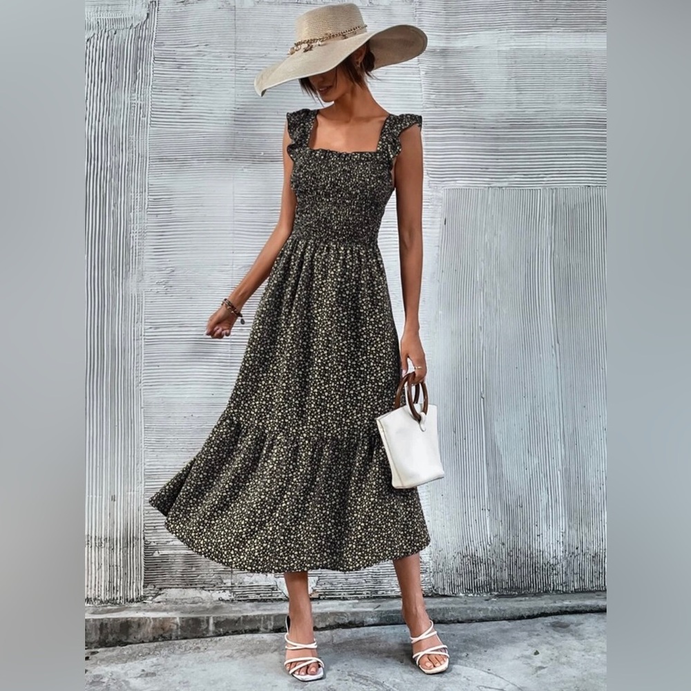 Beautiful womens L DRESS